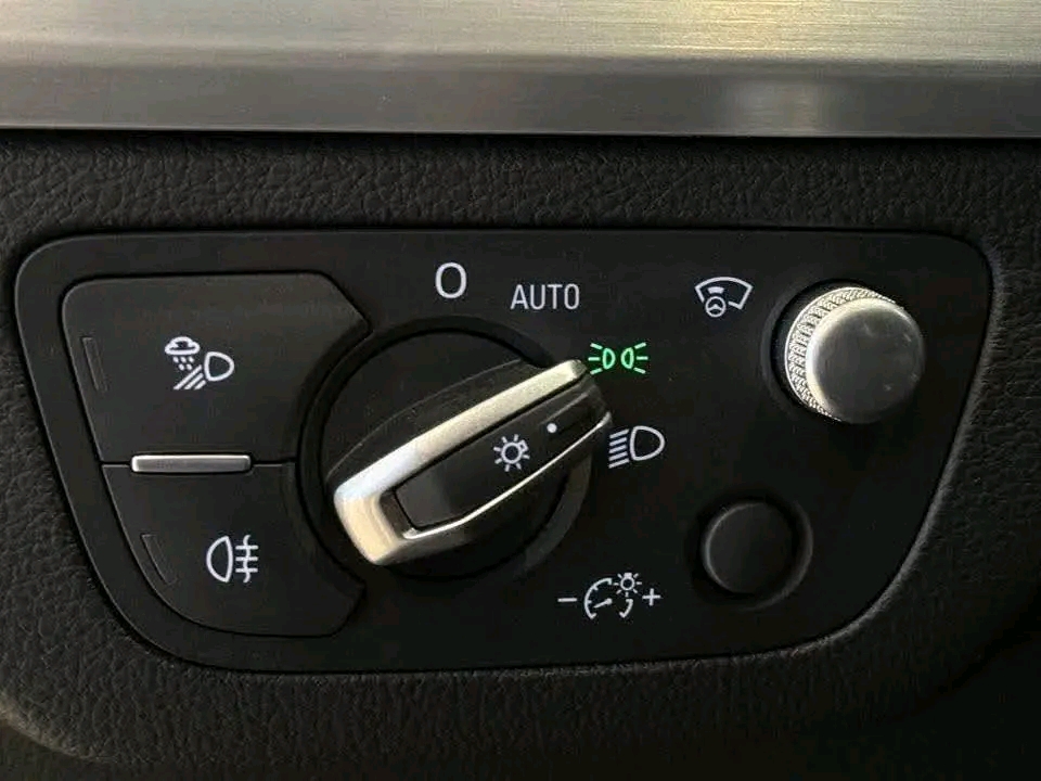 Audi Q5 40TDI – Image 29