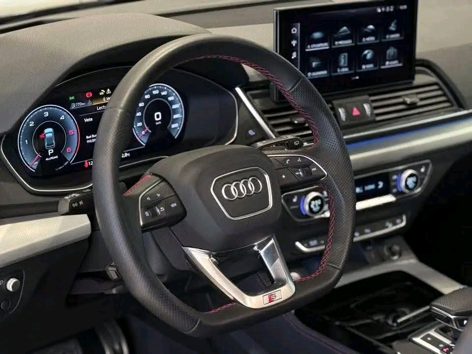 Audi Q5 40TDI – Image 28