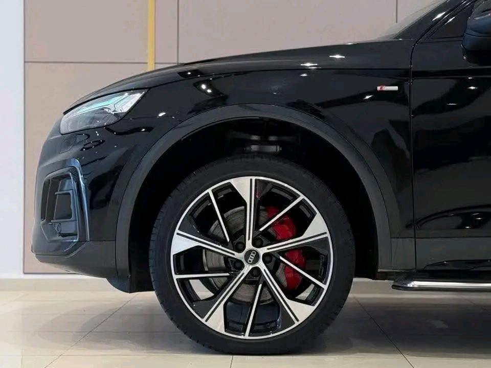 Audi Q5 40TDI – Image 13