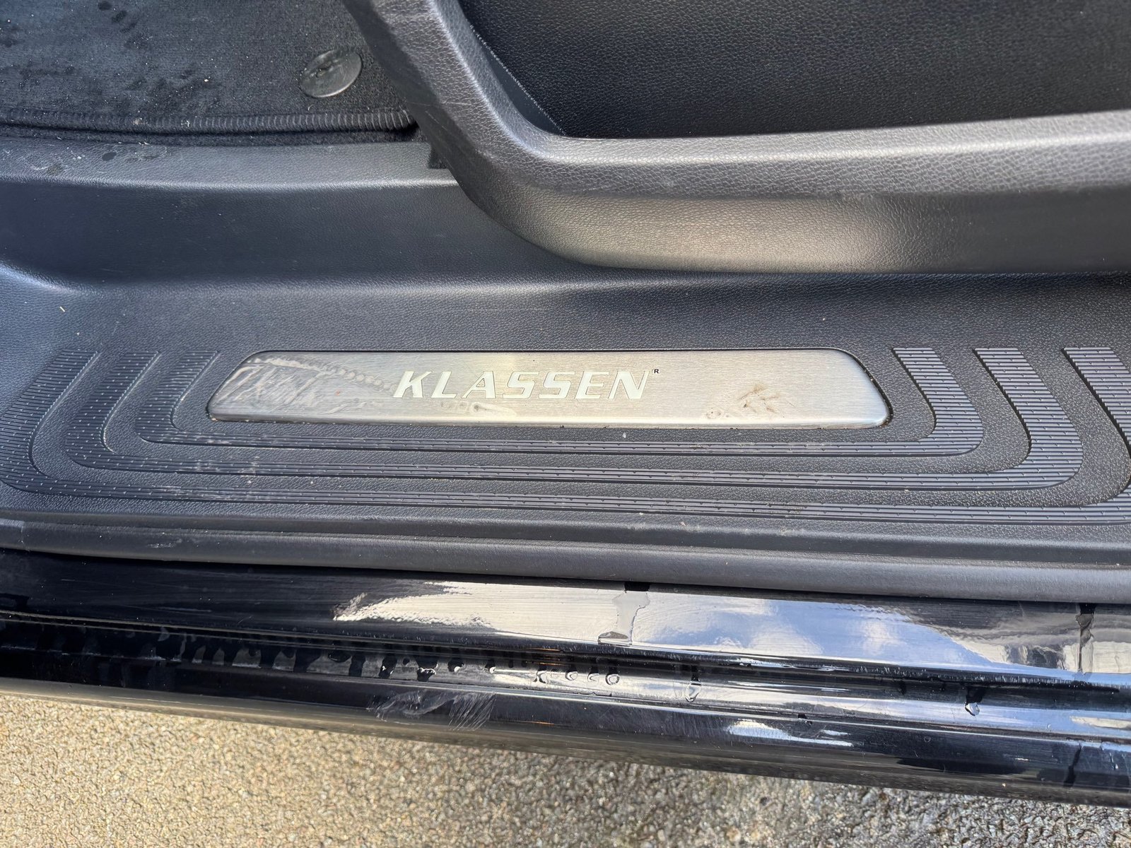 Mercedes-Benz V 300d AMG Line – Image 45