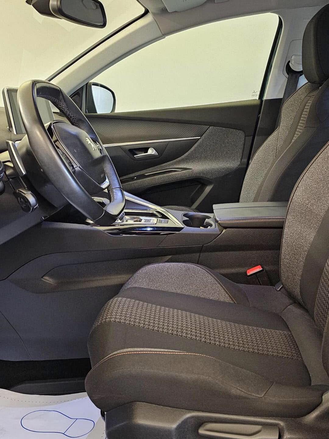 Peugeot 5008 Année 2018 – Image 12