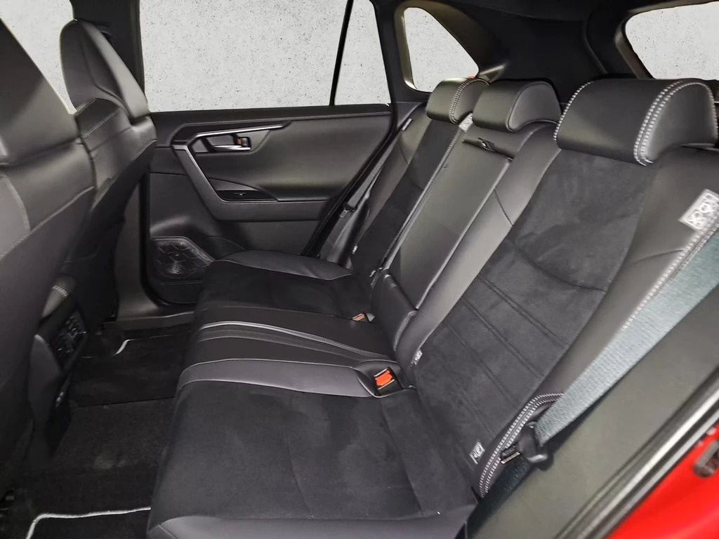 TOYOTA RAV-4 2.5 HSD GR Sport e-CVT 4WD – Image 13