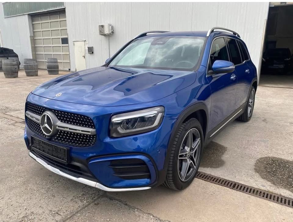 Mercedes-Benz GLB 200 AMG – Image 3