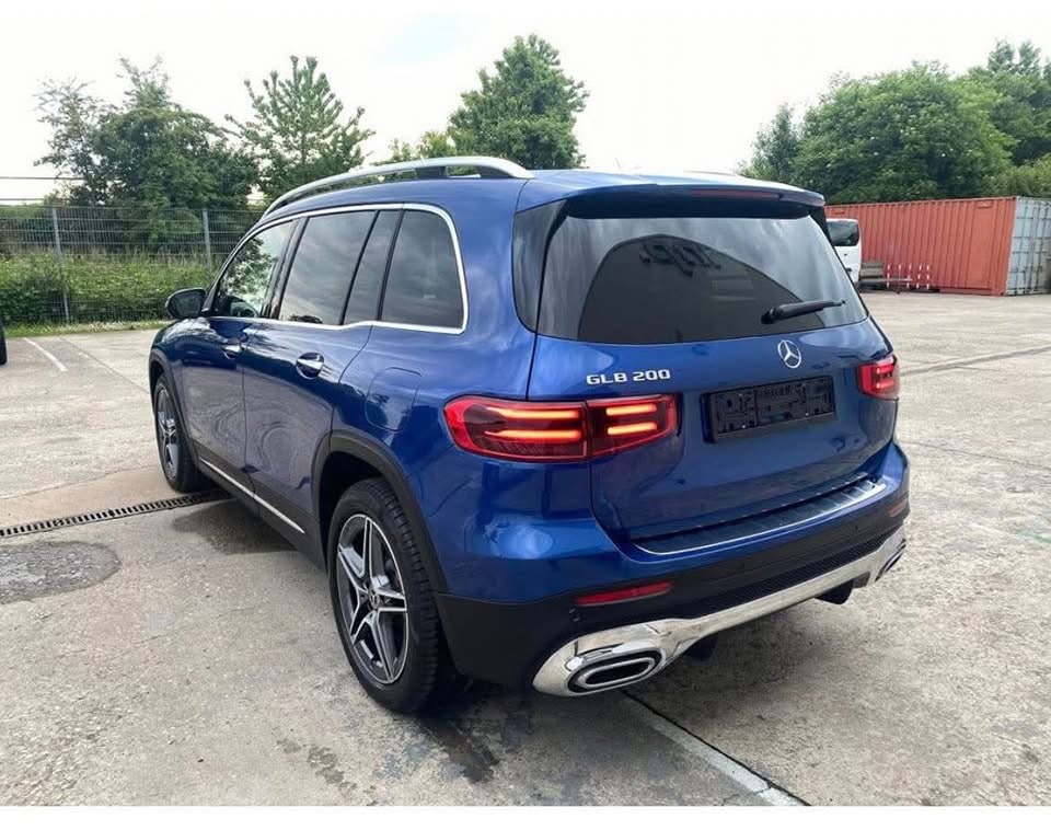 Mercedes-Benz GLB 200 AMG – Image 5