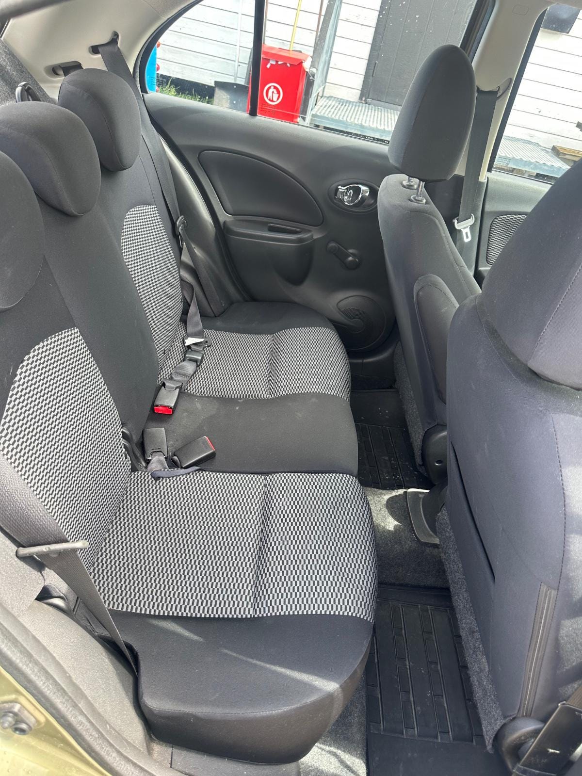Nissan Micra 2016 – Image 17