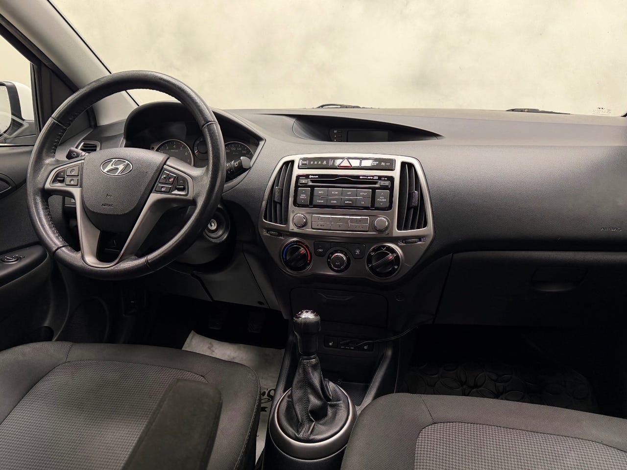 Hyundai i20 1.2 85 CV – Image 27