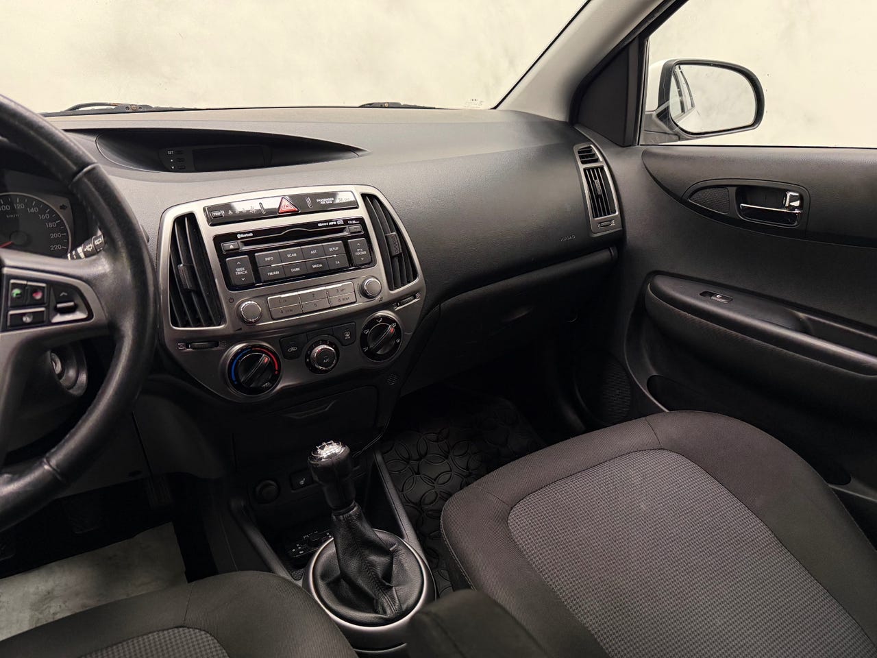 Hyundai i20 1.2 85 CV – Image 31