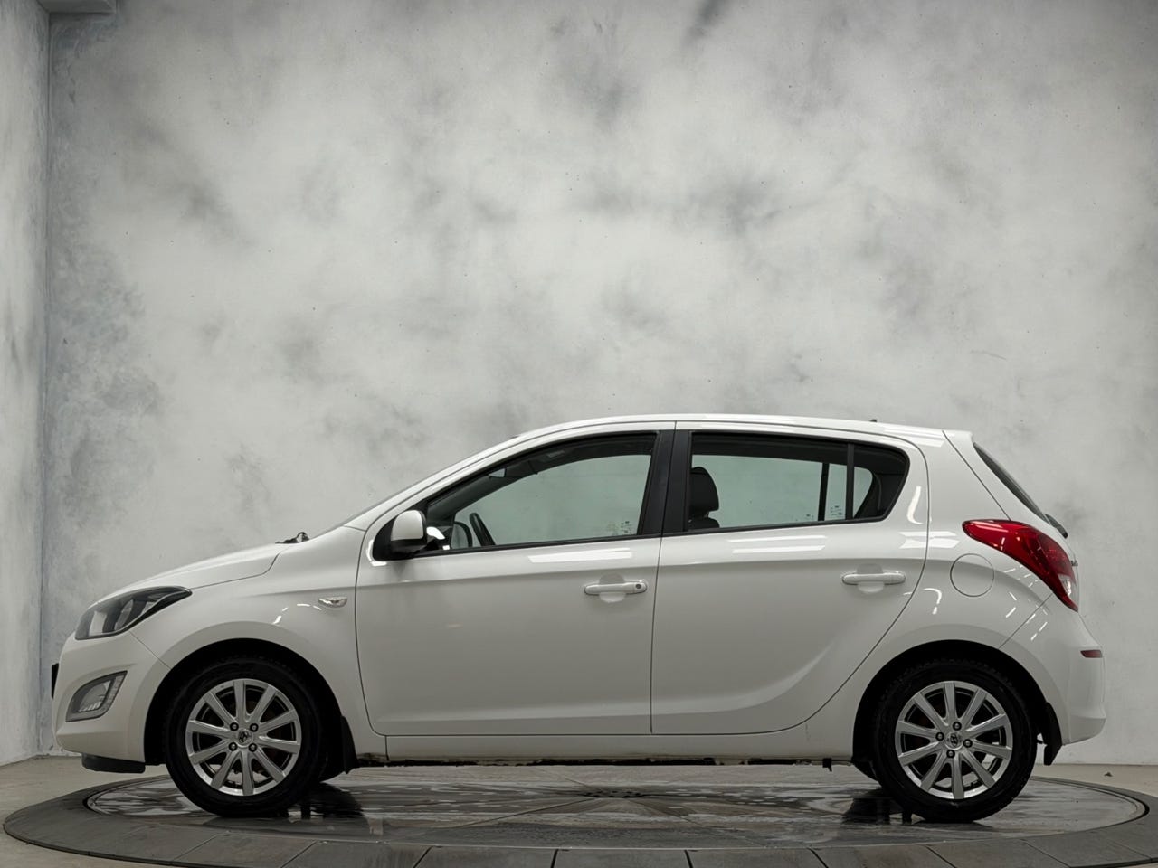 Hyundai i20 1.2 85 CV – Image 8
