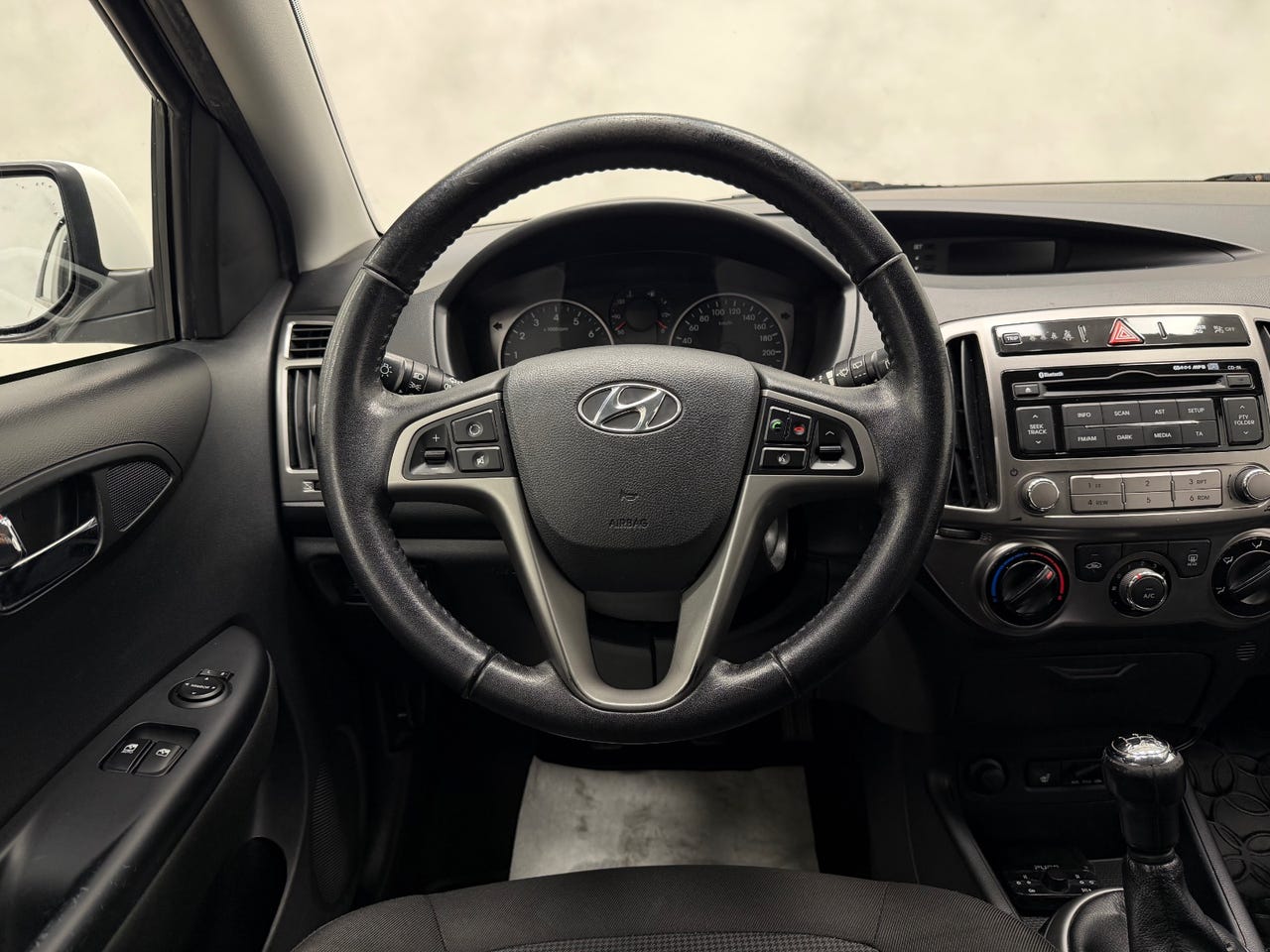 Hyundai i20 1.2 85 CV – Image 30