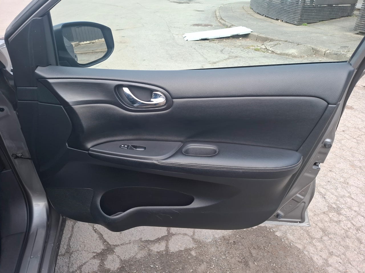 Nissan Pathfinder – Image 16