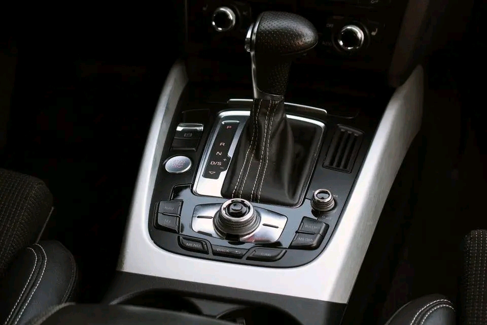 Audi Q5 S-LINE – Image 12