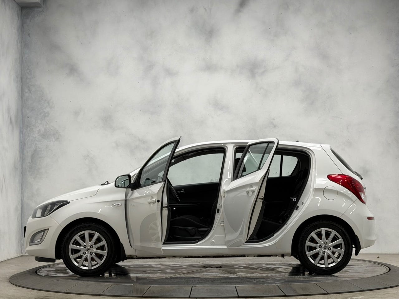 Hyundai i20 1.2 85 CV – Image 9